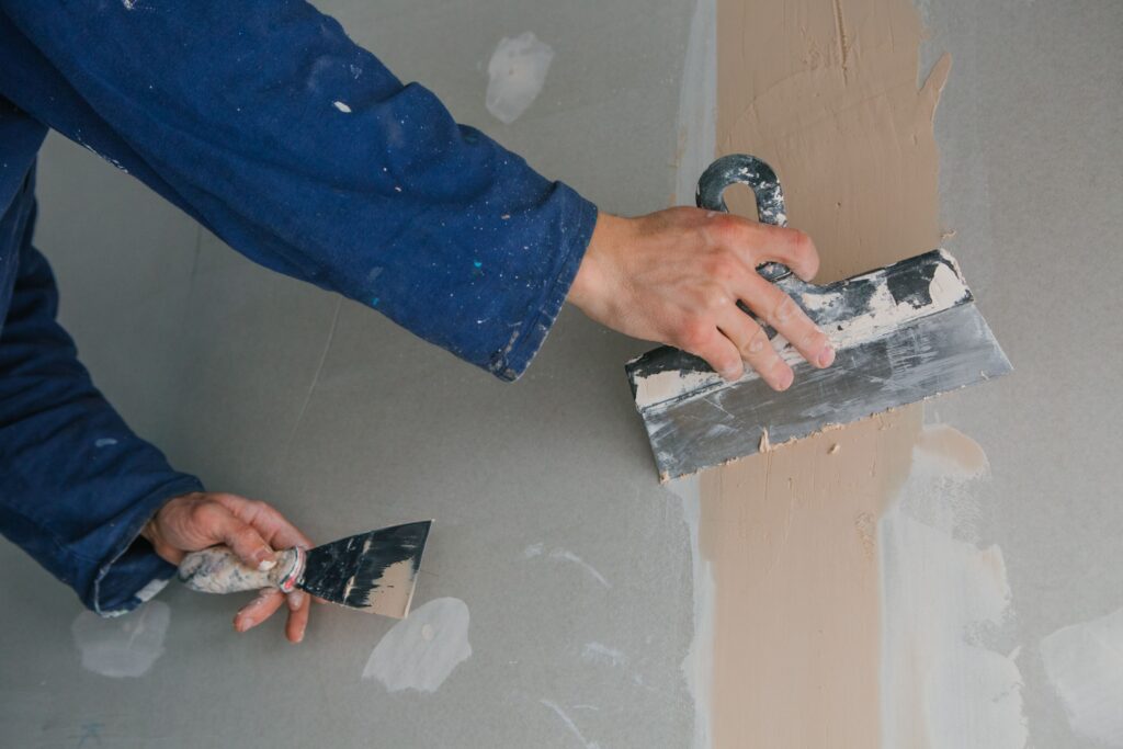 Wall Putty in Construction